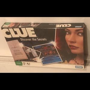Clue board game (family edition) Never opened